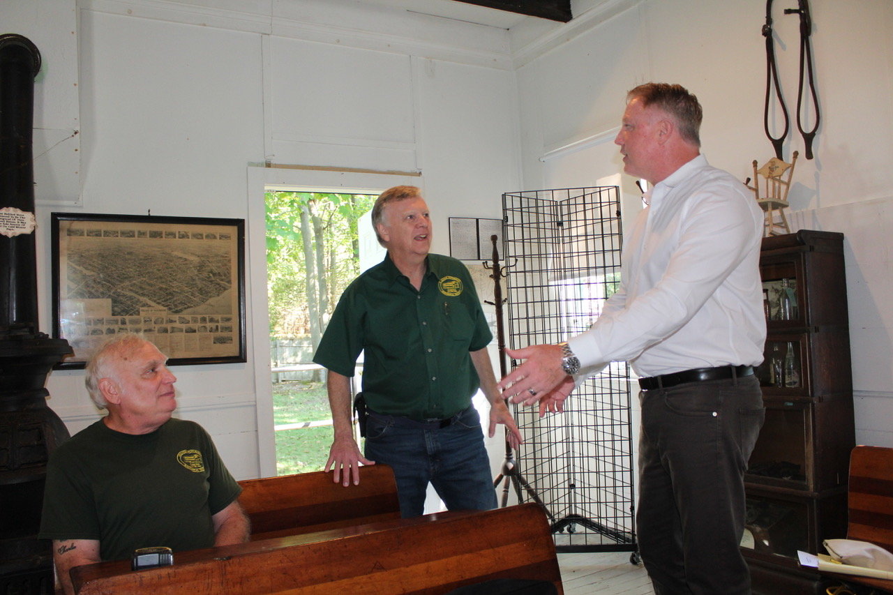 Historic schoolhouse gets facelift The Islip Bulletin